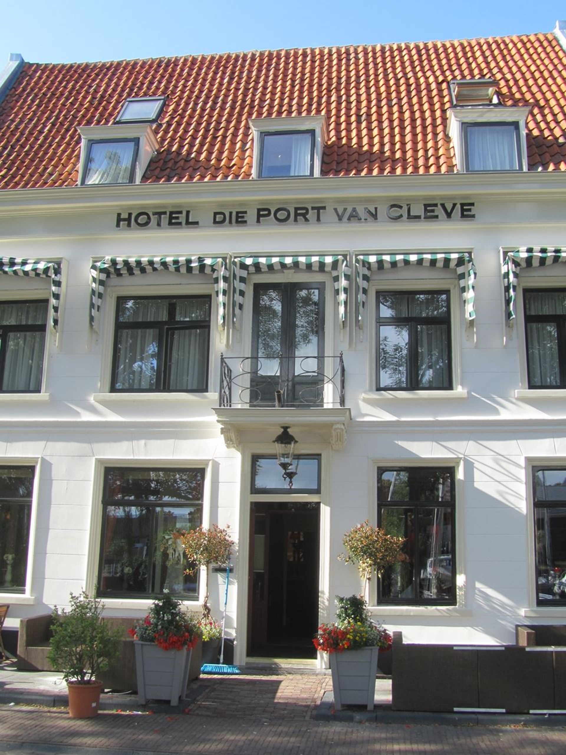 Die Port van Cleve banner