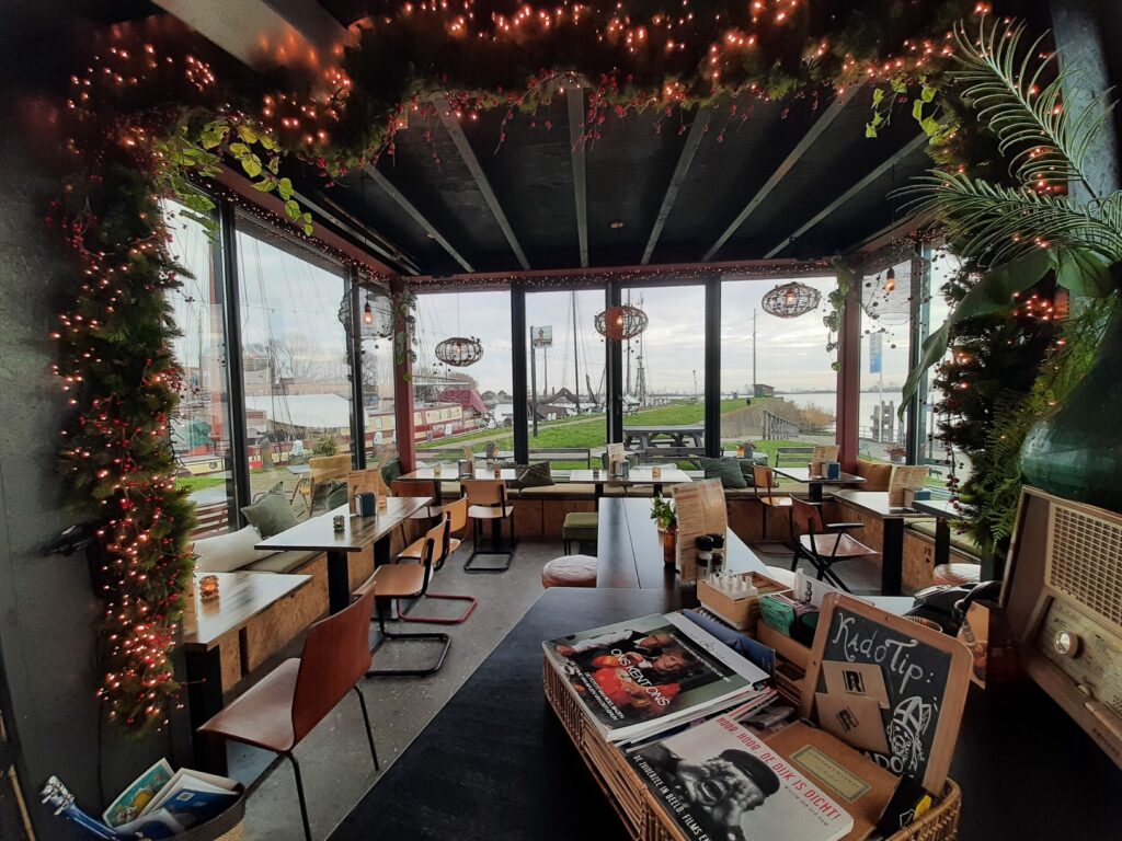 Rijksmagazijn met Kerst