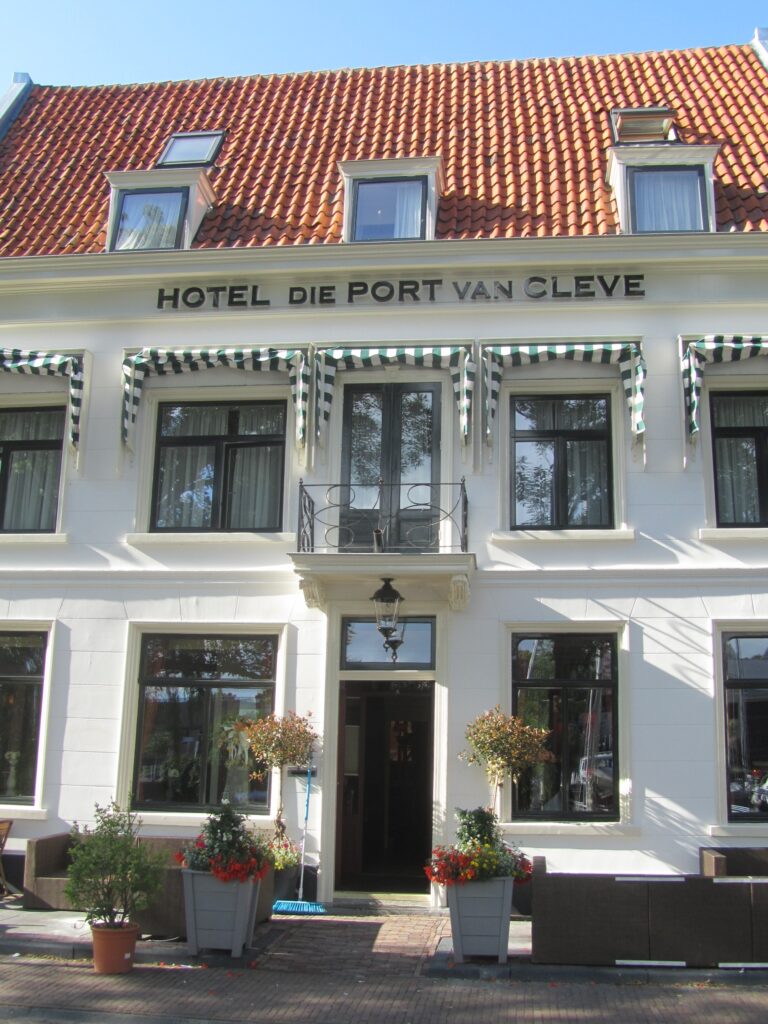 Hotel Die Port van Cleve ingang